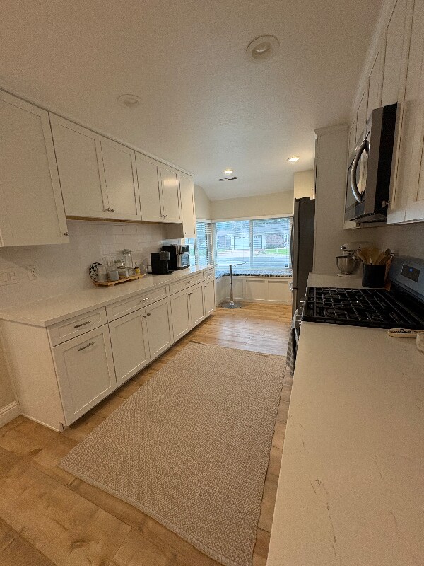 Building Photo - 984 San Miguel Rd