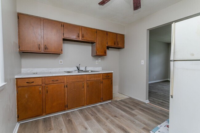 Building Photo - 3611 Rock Quarry Rd