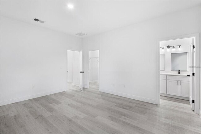 Building Photo - 13164 SW 71st Ct