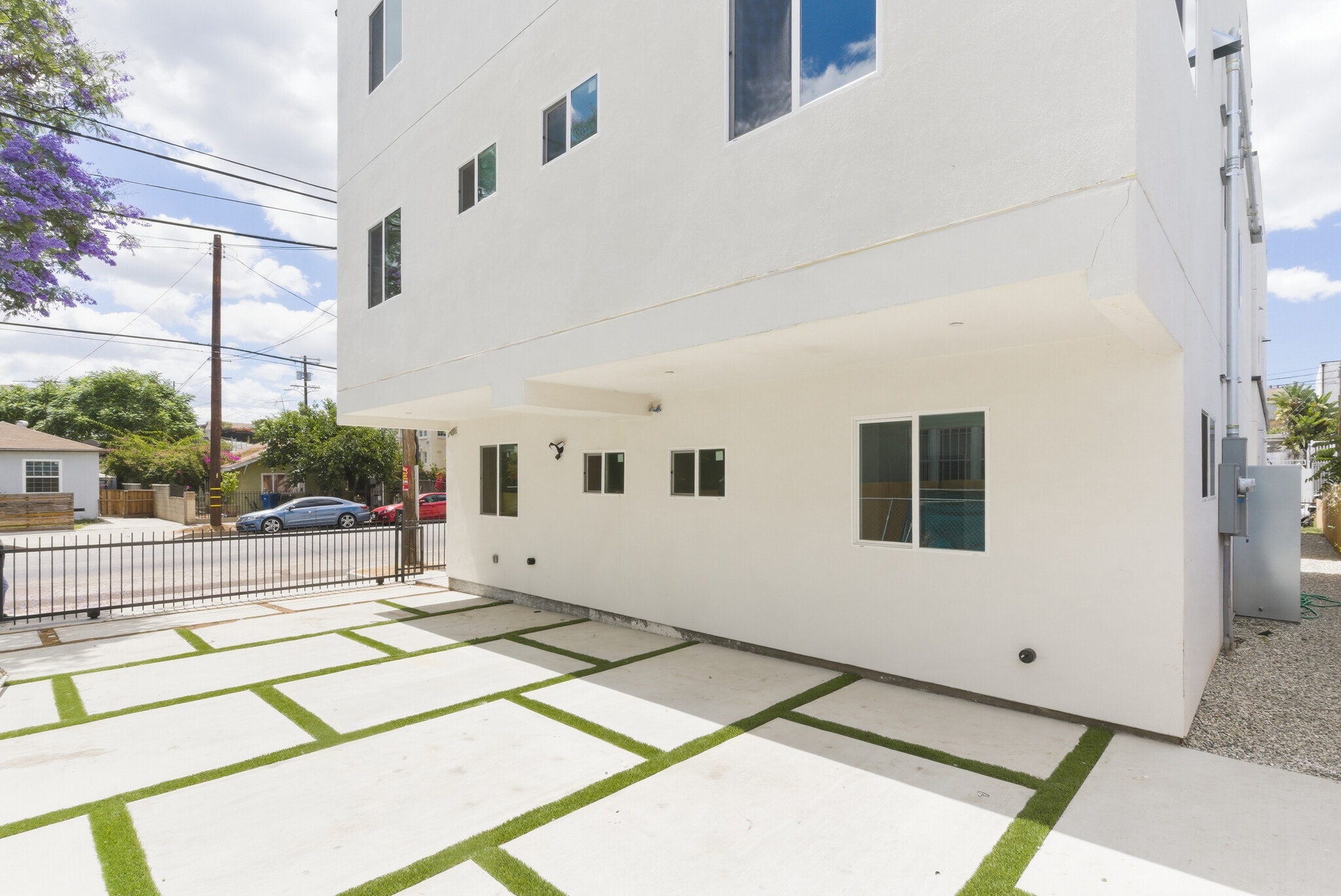 Building Photo - 2843 Folsom St