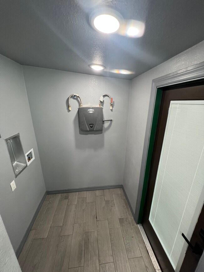 Building Photo - 4709 15th Ave S