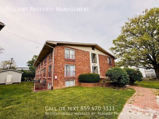 Building Photo - 1708 Jennifer Rd