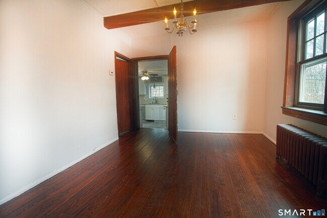 Building Photo - 21b Hoydens Hill Rd