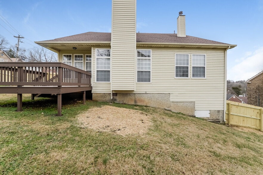 Building Photo - 700 Leadenhall Ct