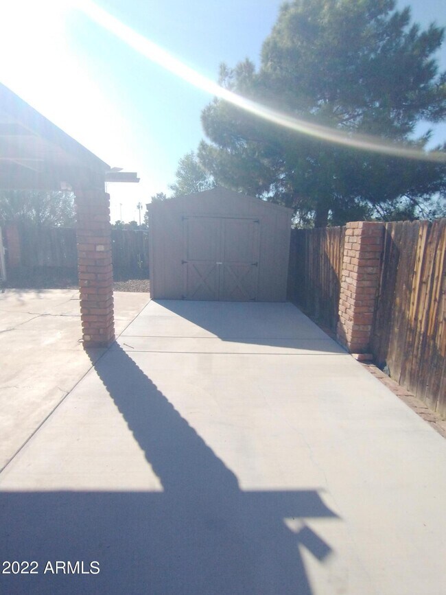 Building Photo - 13802 N 17th Ave