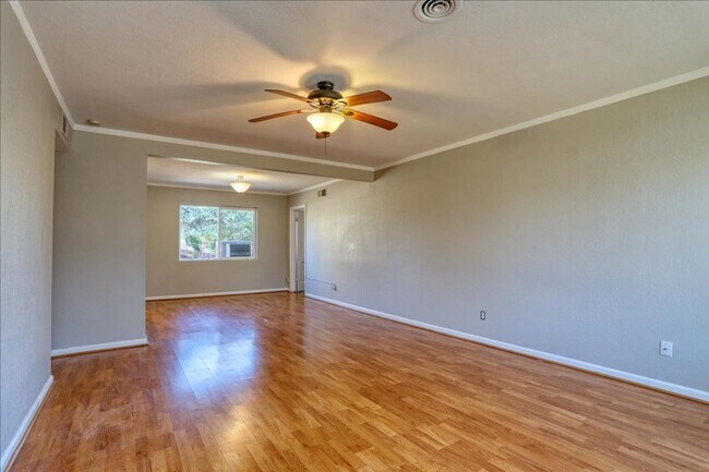 Building Photo - Ranch, no stairs, 1-car garage, fenced yar...