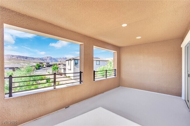 Building Photo - 945 Glenhaven Pl