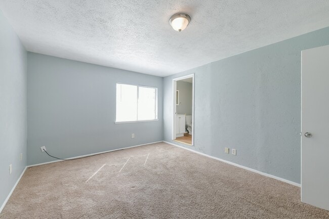 Building Photo - 24007 Beef Canyon Dr