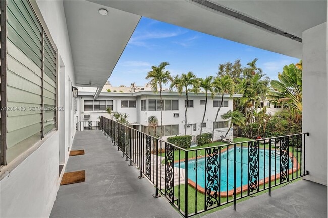 Building Photo - 10000 E Bay Harbor Dr