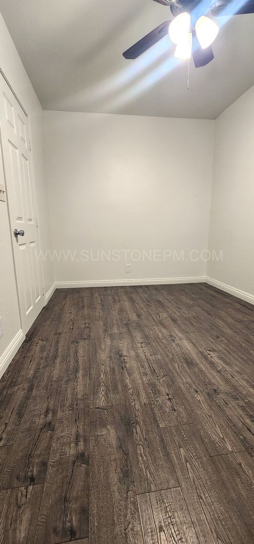 Building Photo - 3 Bedroom, 1 Bathroom