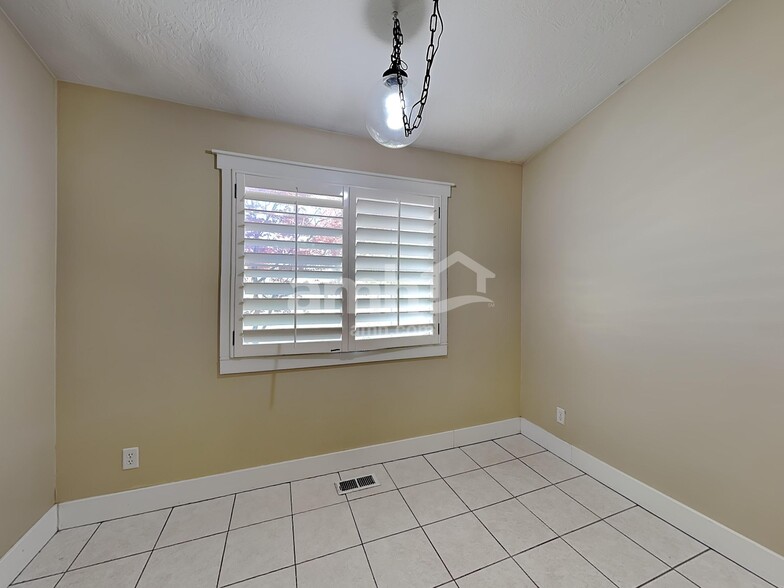 Building Photo - 1659 W 1065 S