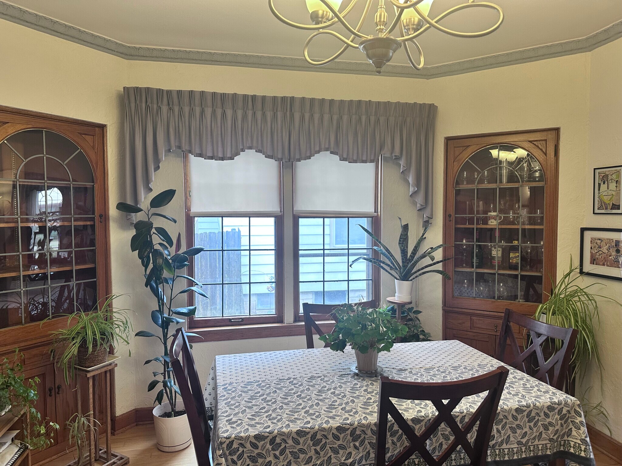 Building Photo - 3508 S Pine Ave