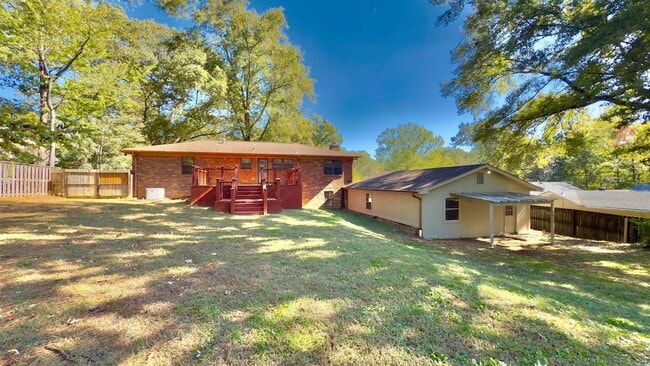 Building Photo - 2563 Hacks Cross Rd