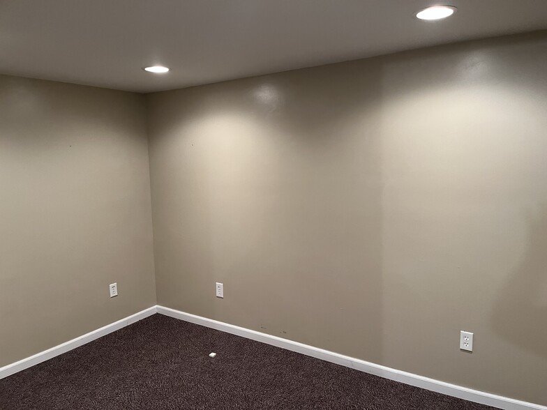 Basement additional room - 1855 Lakewood Dr