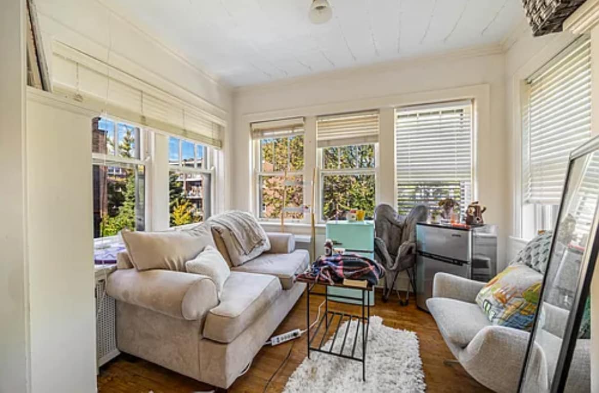 Building Photo - 721 Foster St