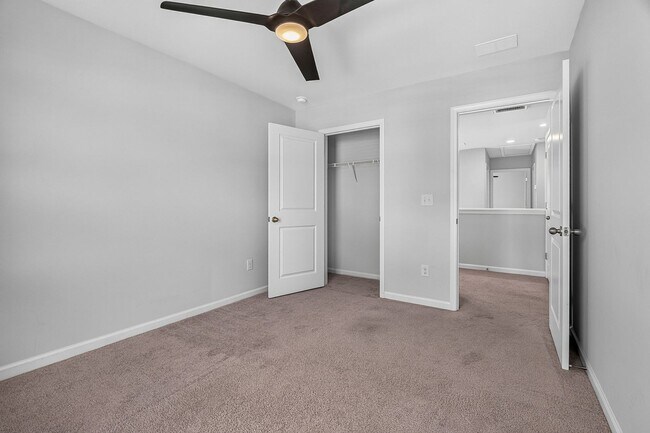 Building Photo - 123 Sweet Cherry Ln