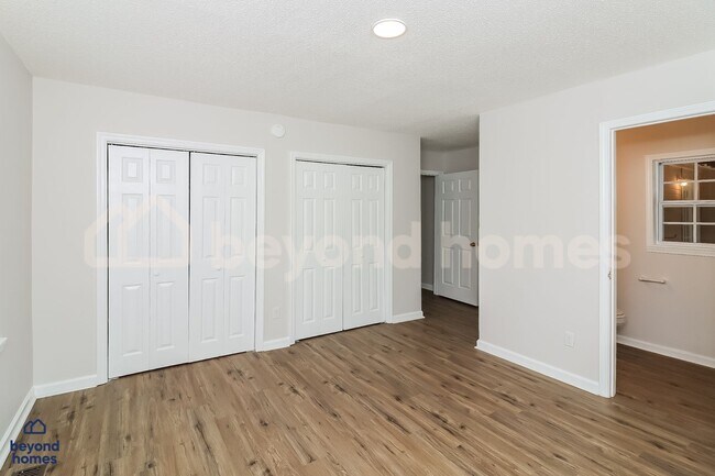 Building Photo - 120 Passons Rd