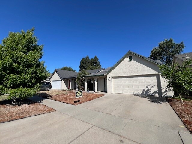 Primary Photo - 1057 Windsor Way