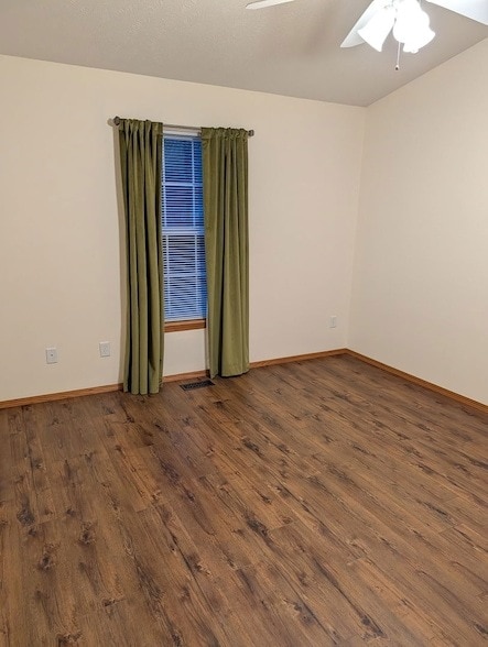 Building Photo - 1001 Wartburg Dr