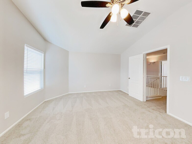 Building Photo - 42026 Colby Dr