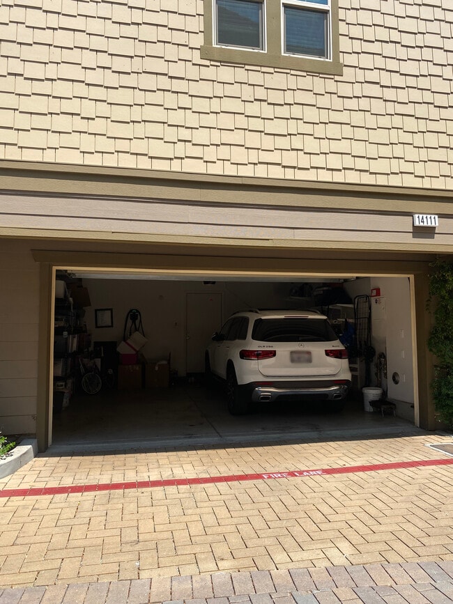 Building Photo - 14111 W Birch Ln