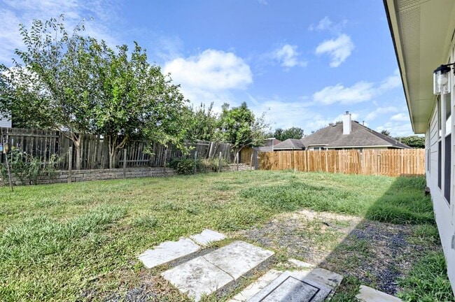 Building Photo - 13620 Glen Mark Dr