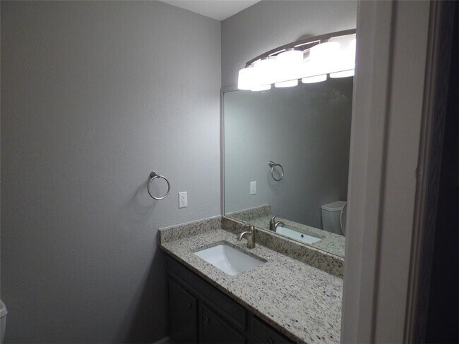 Building Photo - 6107 La Mesa St
