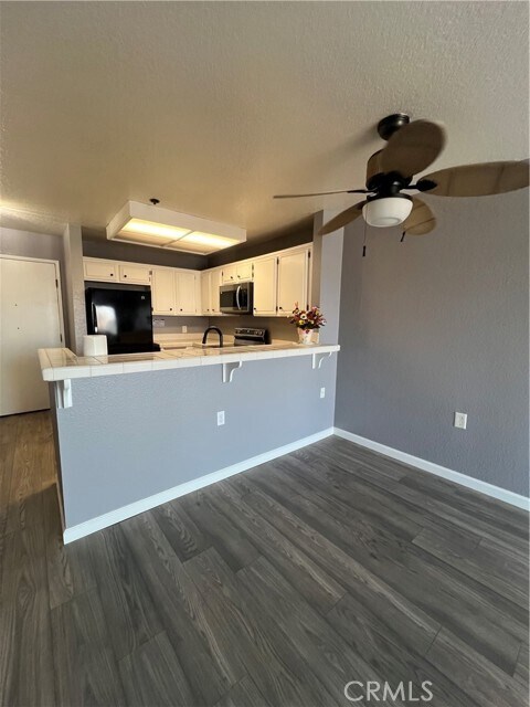 Building Photo - 11410 Dolan Ave