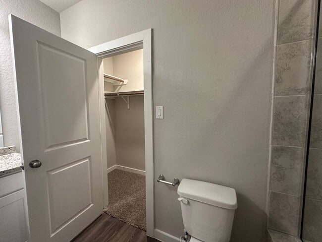 Building Photo - Townhome for Rent