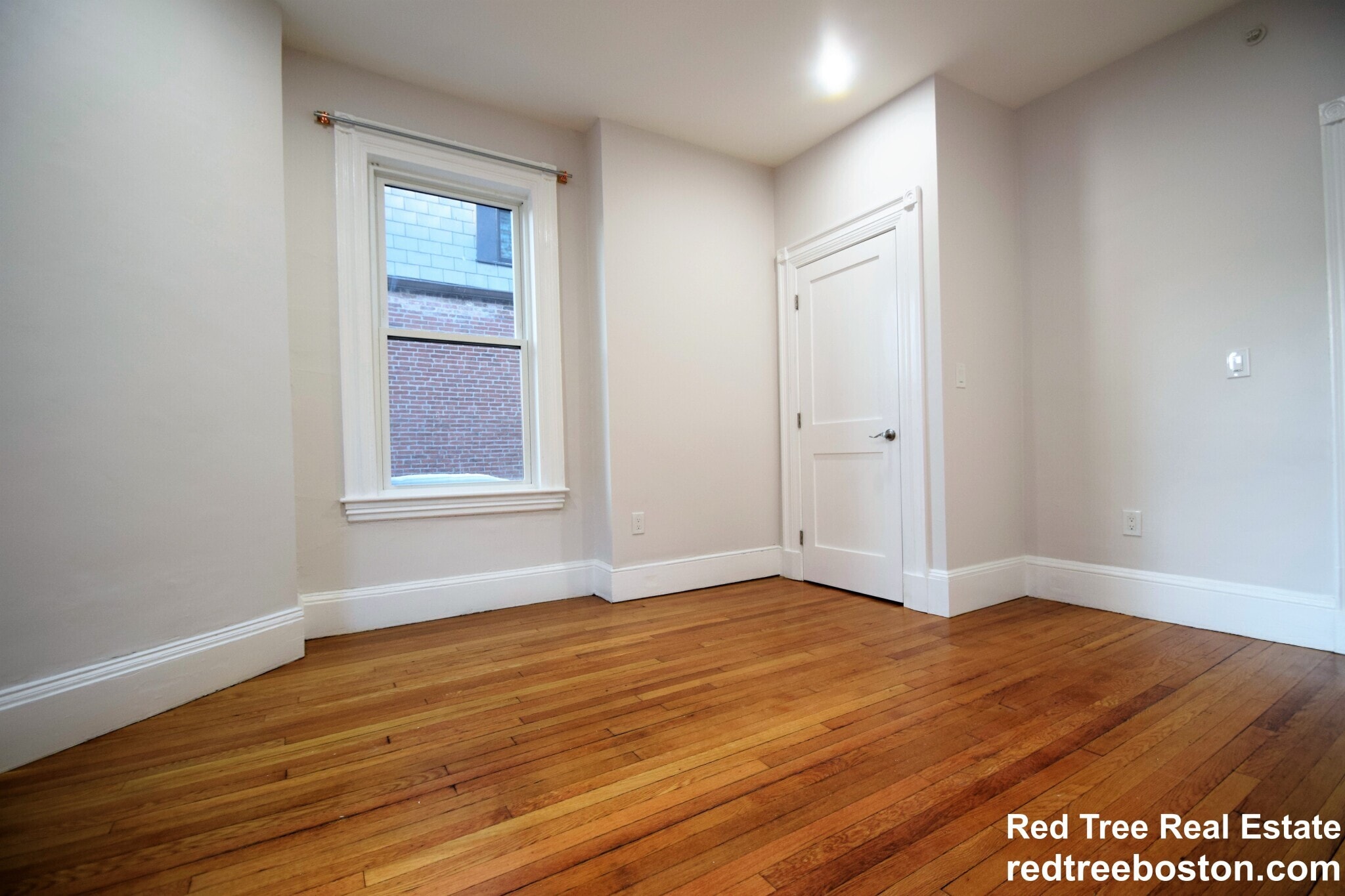 Building Photo - 31 Harvard St