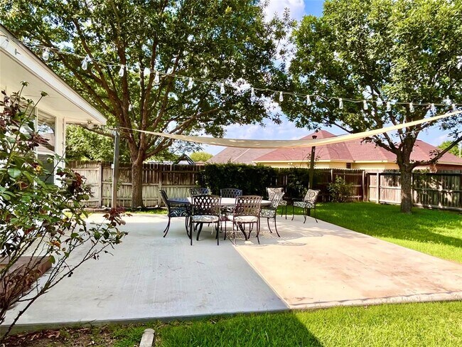 Building Photo - 1623 Anna Lee Dr
