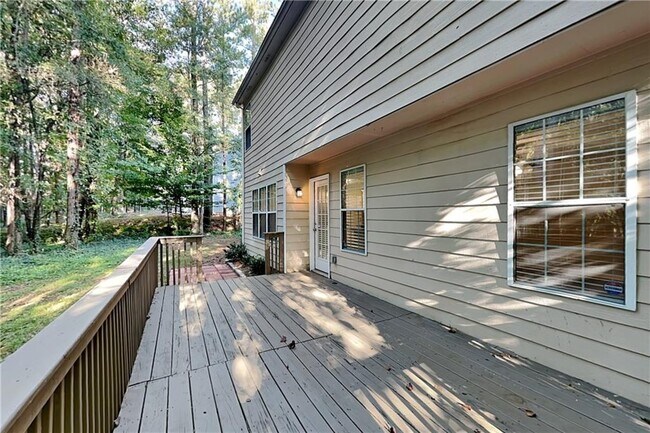 Building Photo - 1357 Lamont Dr SW