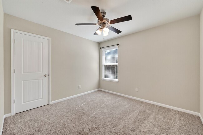 Building Photo - 3015 Lightles Manor Ct