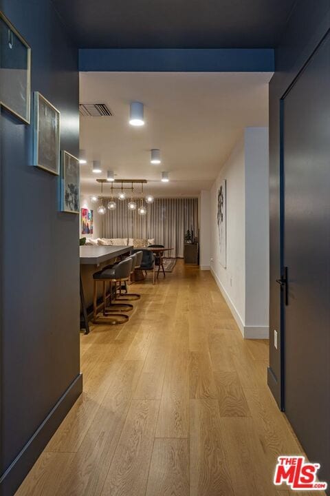 Building Photo - 10777 Wilshire Blvd