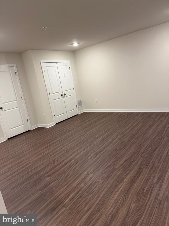 Building Photo - 7 Moran Pl