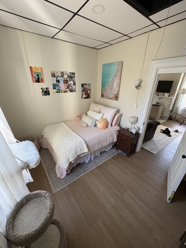 Building Photo - 929 Broadway