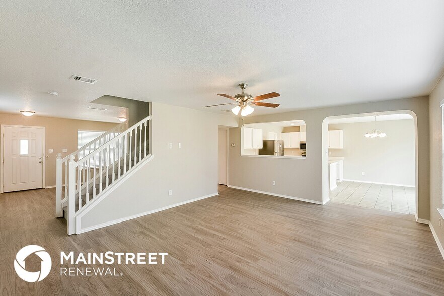 Building Photo - 8803 Mesa Vista