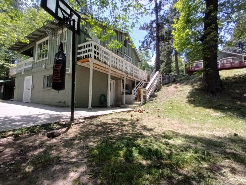 Building Photo - 267 CA-138