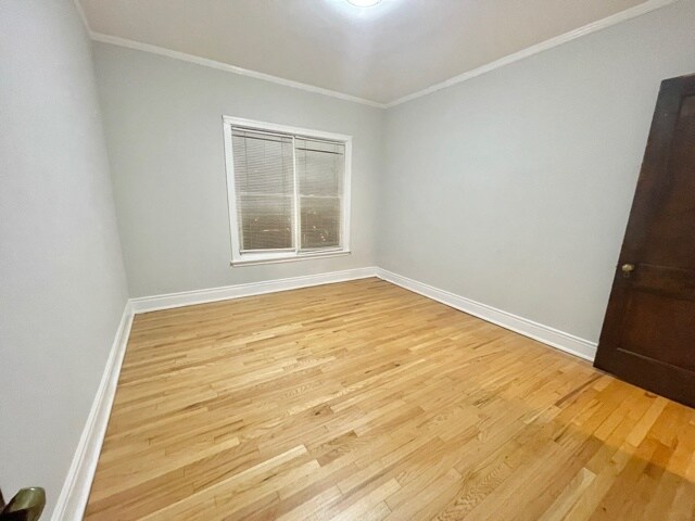 Building Photo - 4452 N Winchester Ave