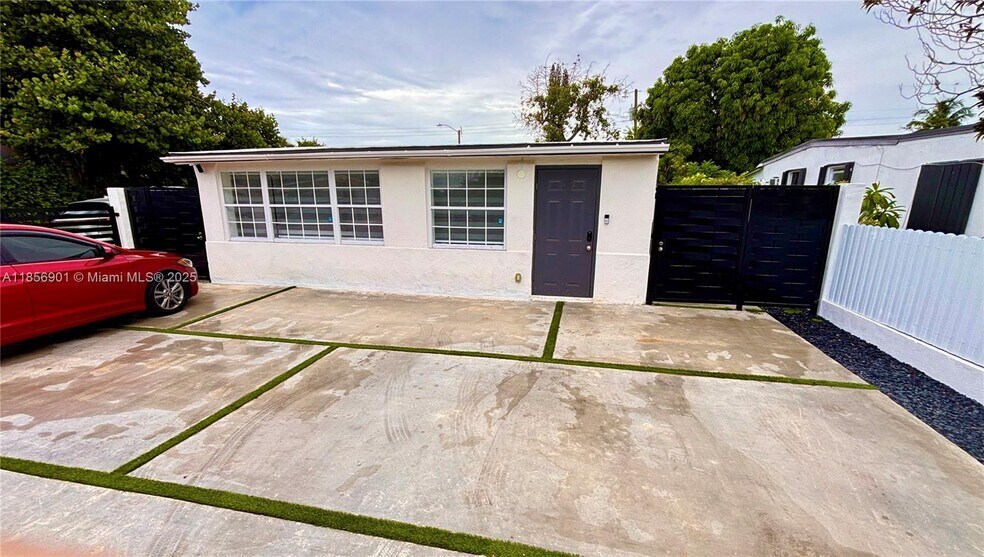 Building Photo - 3100 NW 95th Ter