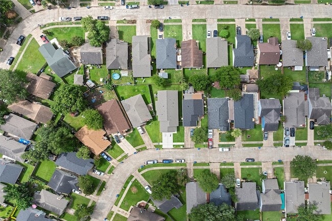 Building Photo - 17807 Glenwolf Dr