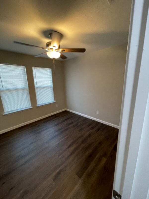 Building Photo - 1632 Best Blvd