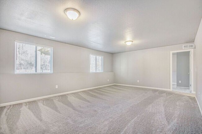 Building Photo - 6919 W Galway Cir