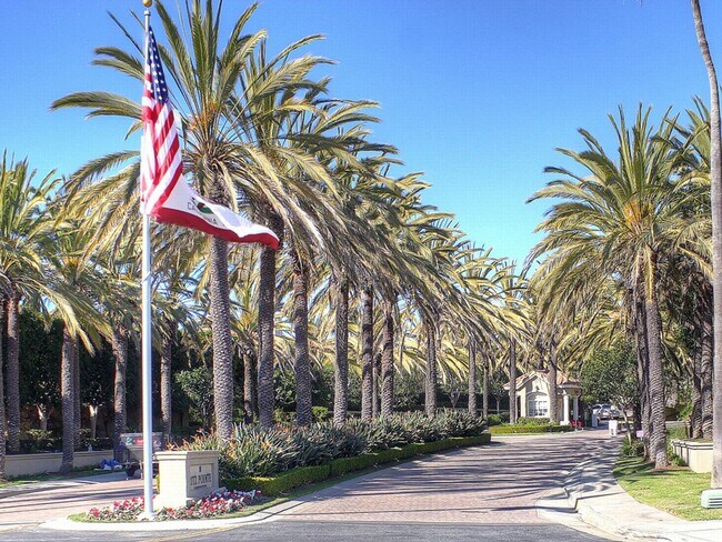 Building Photo - 2 Bedroom Dana Point Condo!