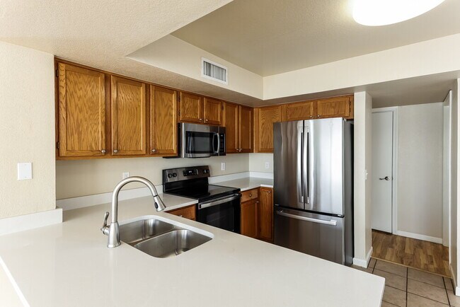 Building Photo - 20835 N 2nd Ave