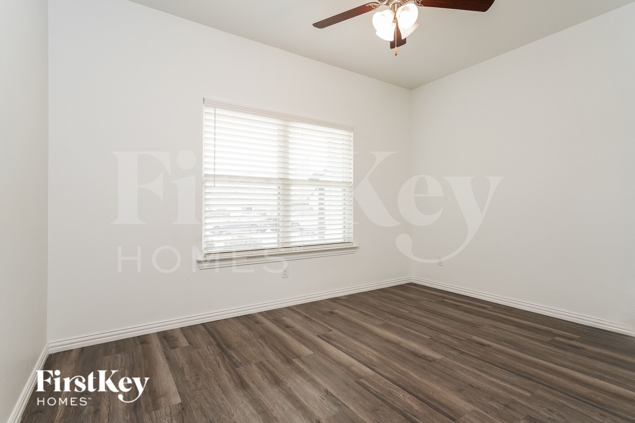 Building Photo - 7316 Parkside Pl Dr