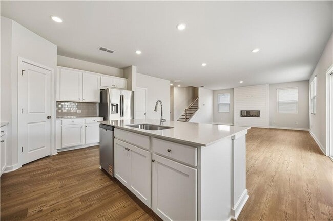 Building Photo - 786 Ruddy Dr