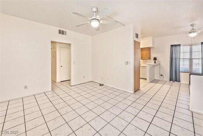 Building Photo - 520 Arrowhead Trail