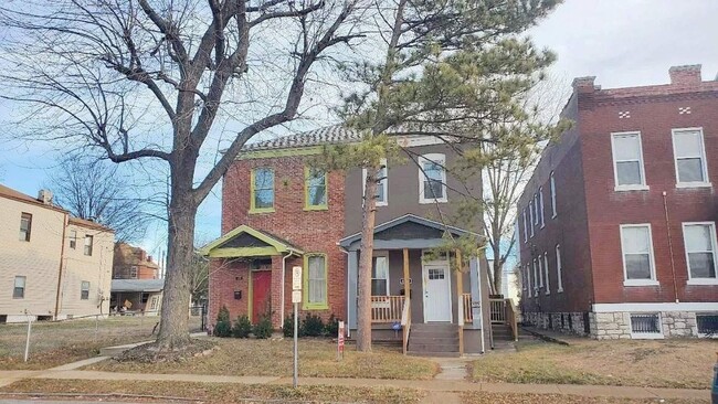 Building Photo - Charming 3BR House in Saint Louis