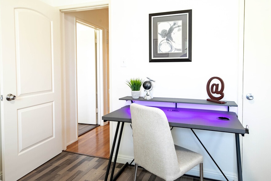 Building Photo - 9088 Emperor Ave